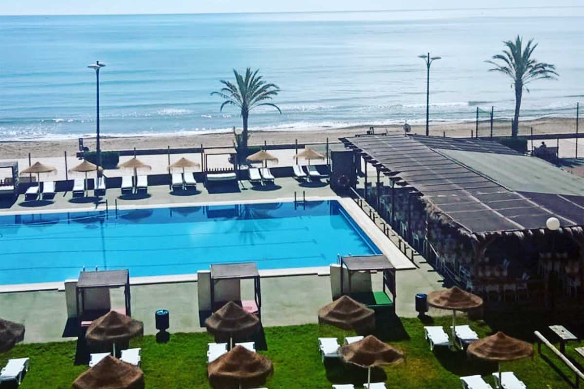Pool Beach - Piscina Municipal Port Saplaya